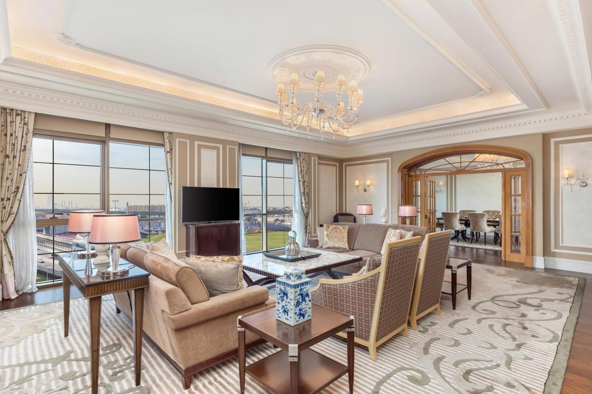 الحبتور بالاس دبي،أحد فنادق ومنتجعات إل إكس آر المظهر الخارجي الصورة The living room of a suite at the hotel